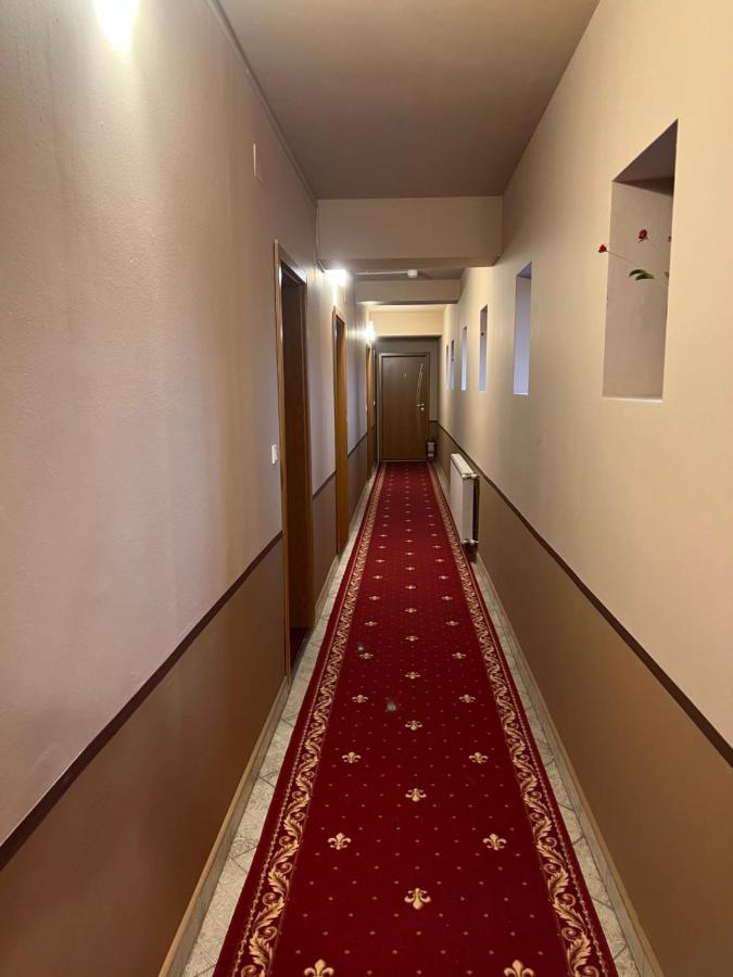 Pensiunea Uno Timişoara Exterior foto